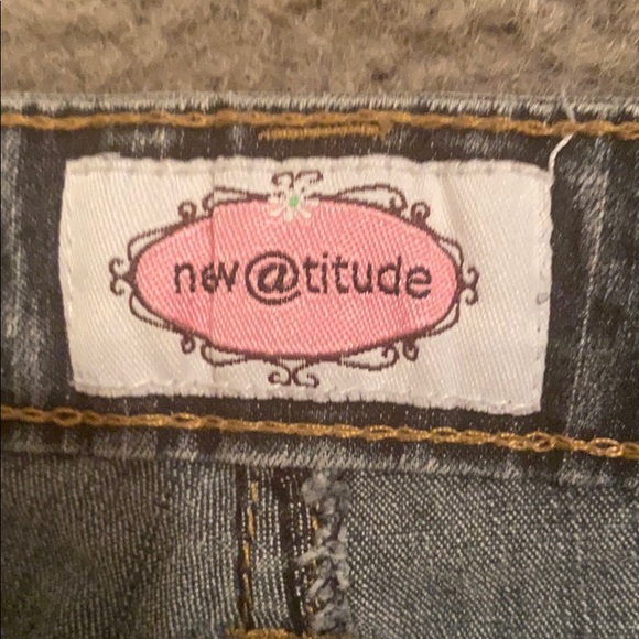 New attitude jeans size 11 - Picture 2 of 3